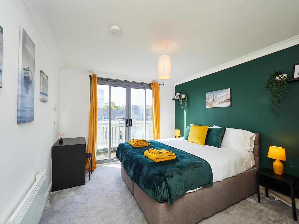 Emerald Suite - Two Story Duplex Apartment - Balcony - Contractors - Family - City Centre - Broadway Plaza - Five Ways - Sleeps 6 Birmingham Exterior foto